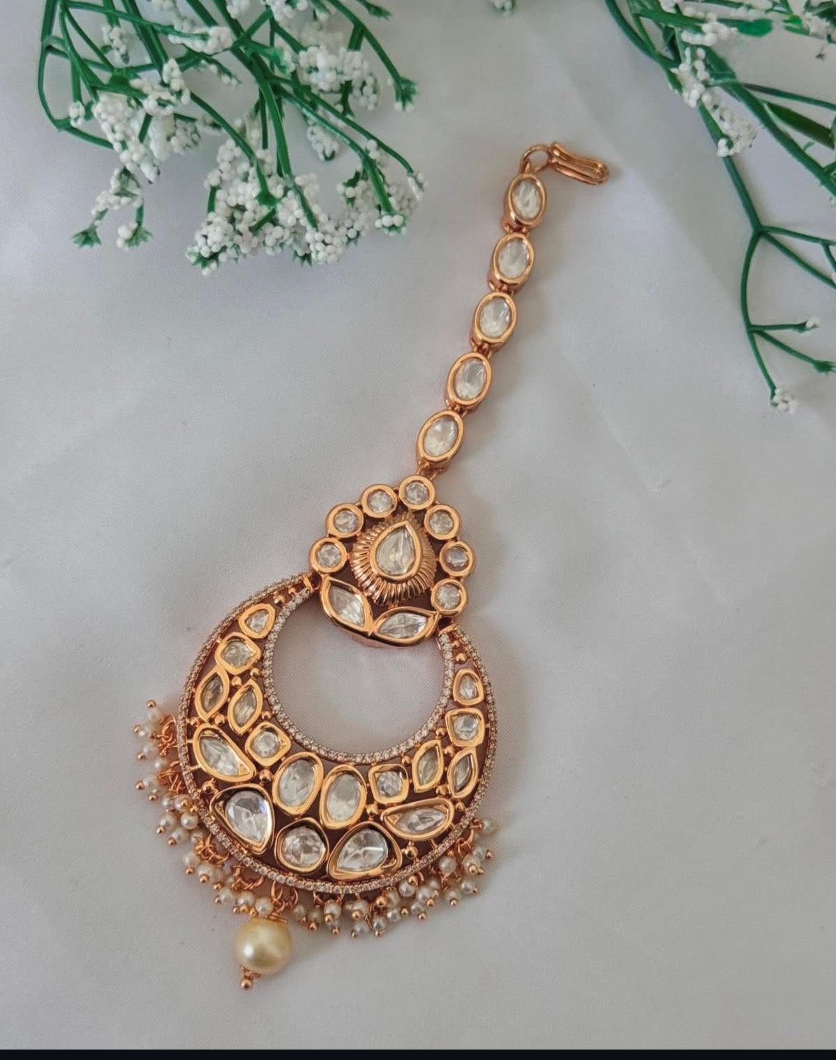 Tyani Kundan Set