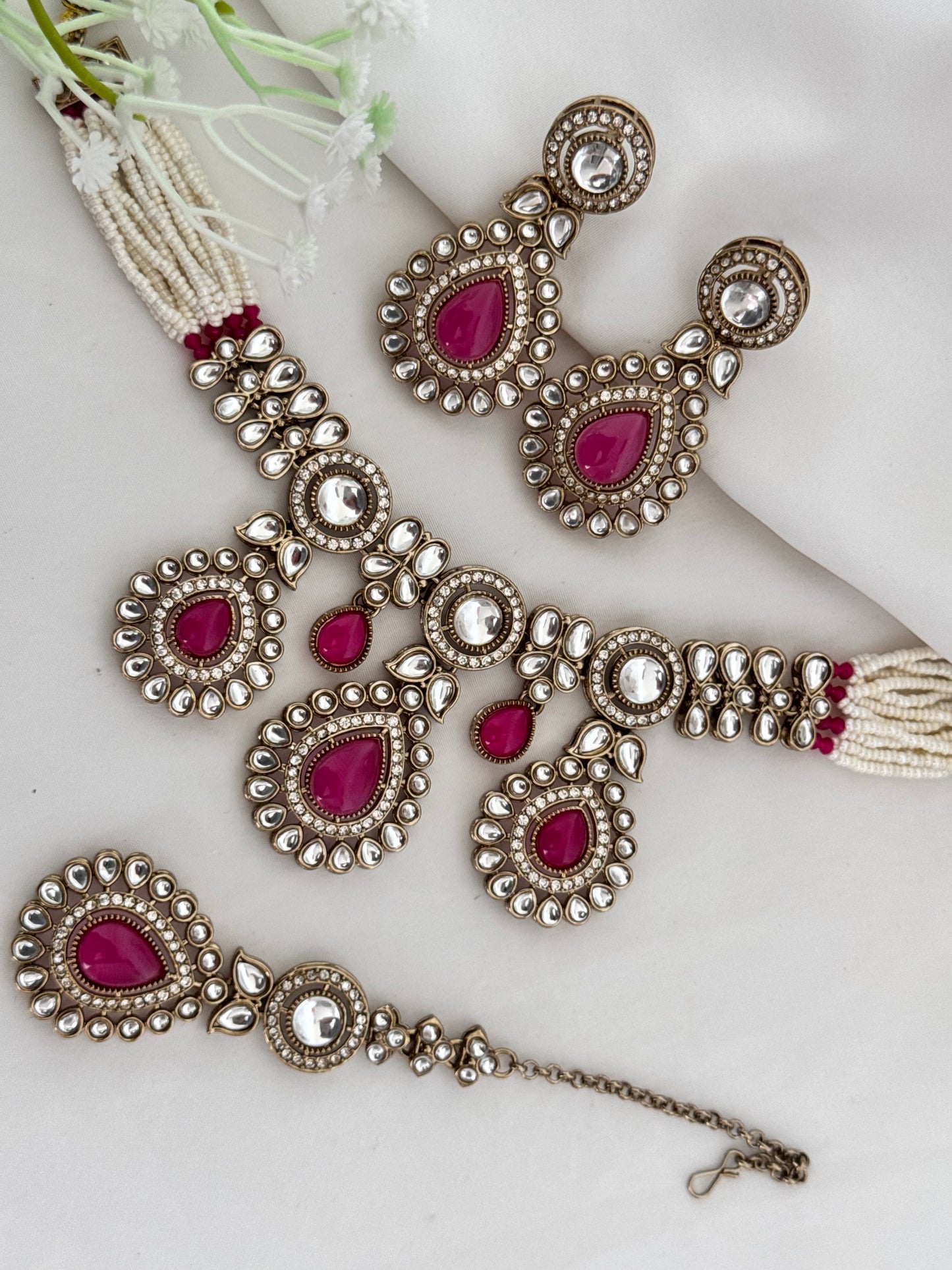 Kundan Choker set