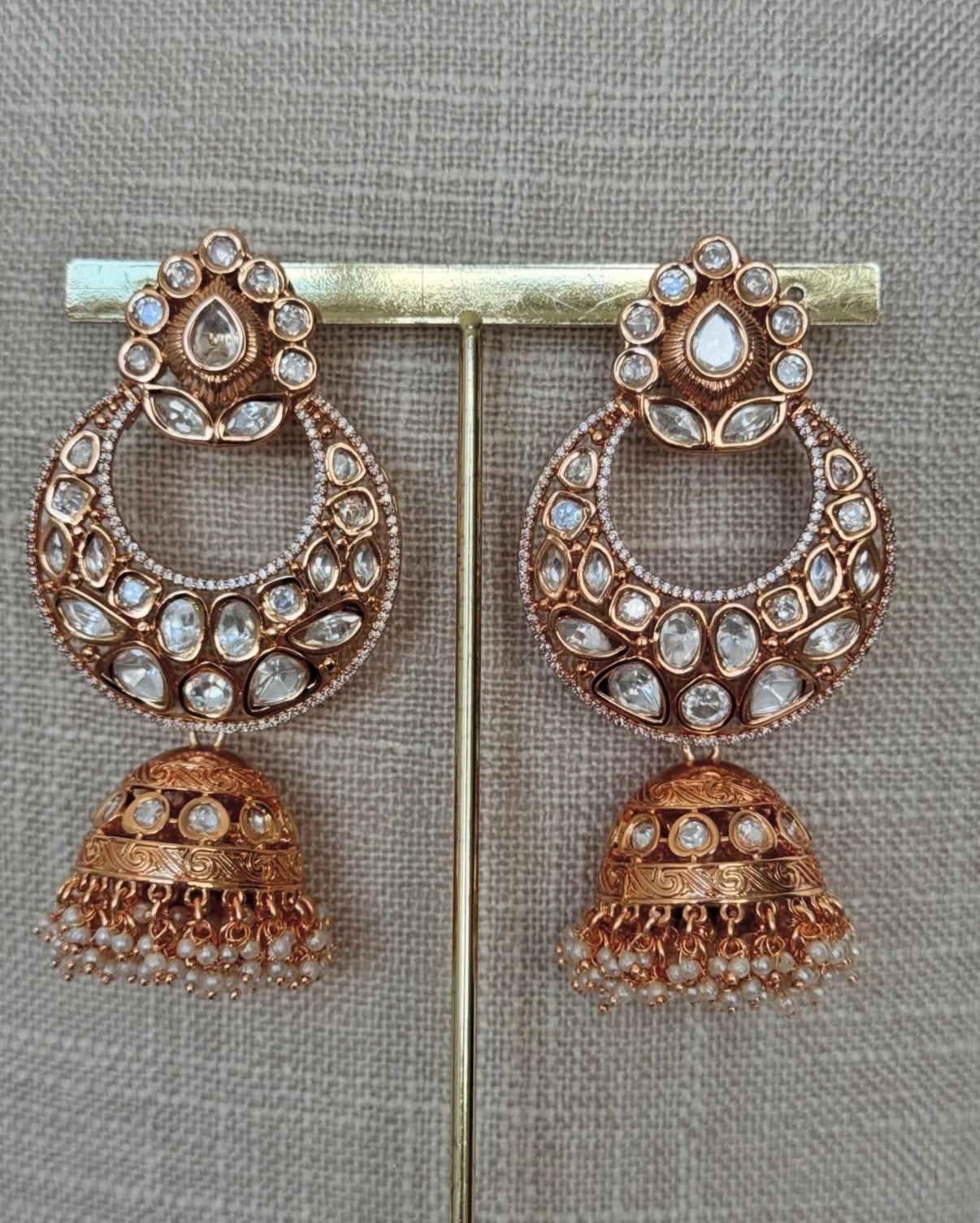 Tyani Kundan Set