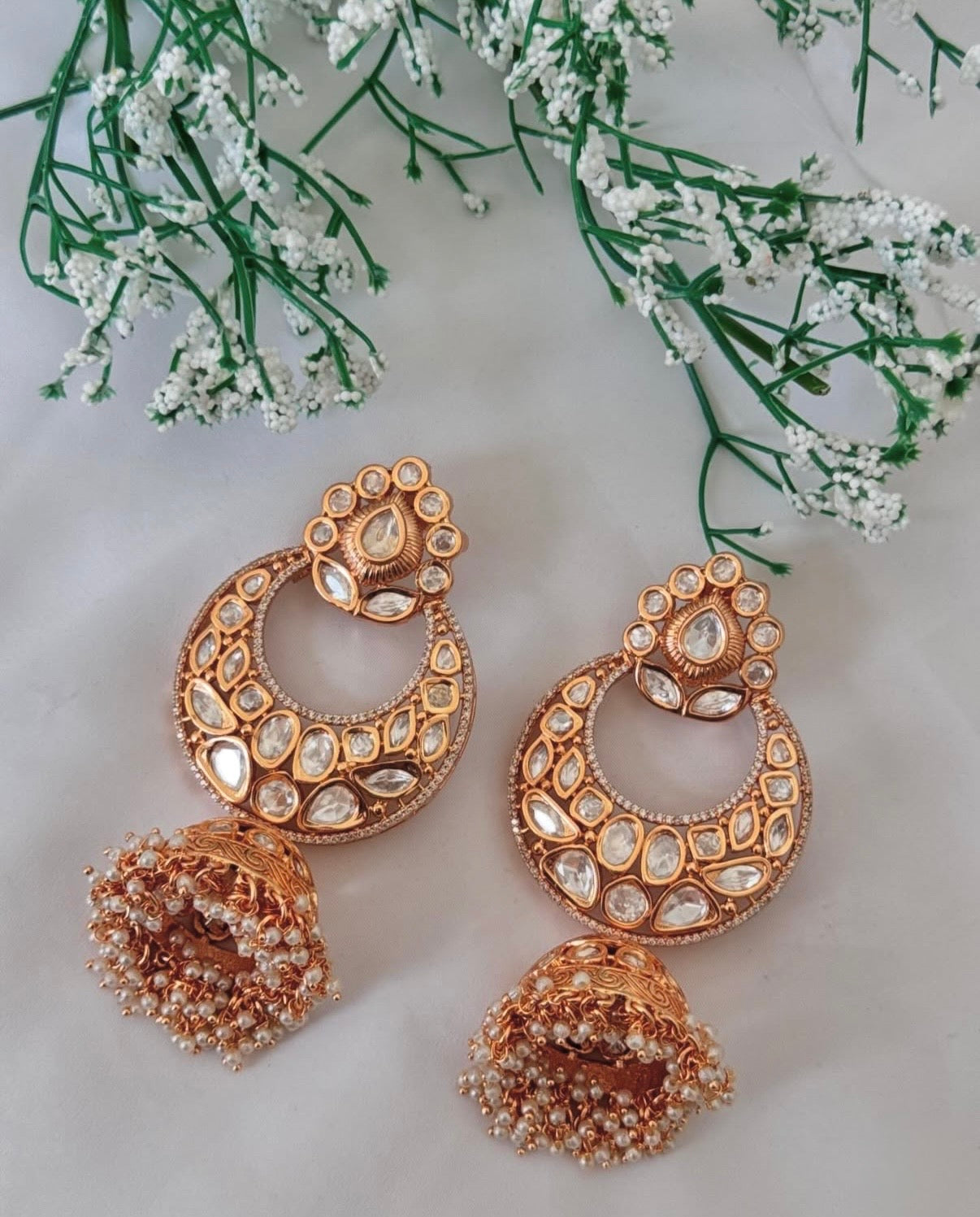 Tyani Kundan Set