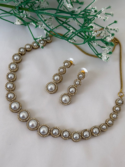 AD Set with Pearl's