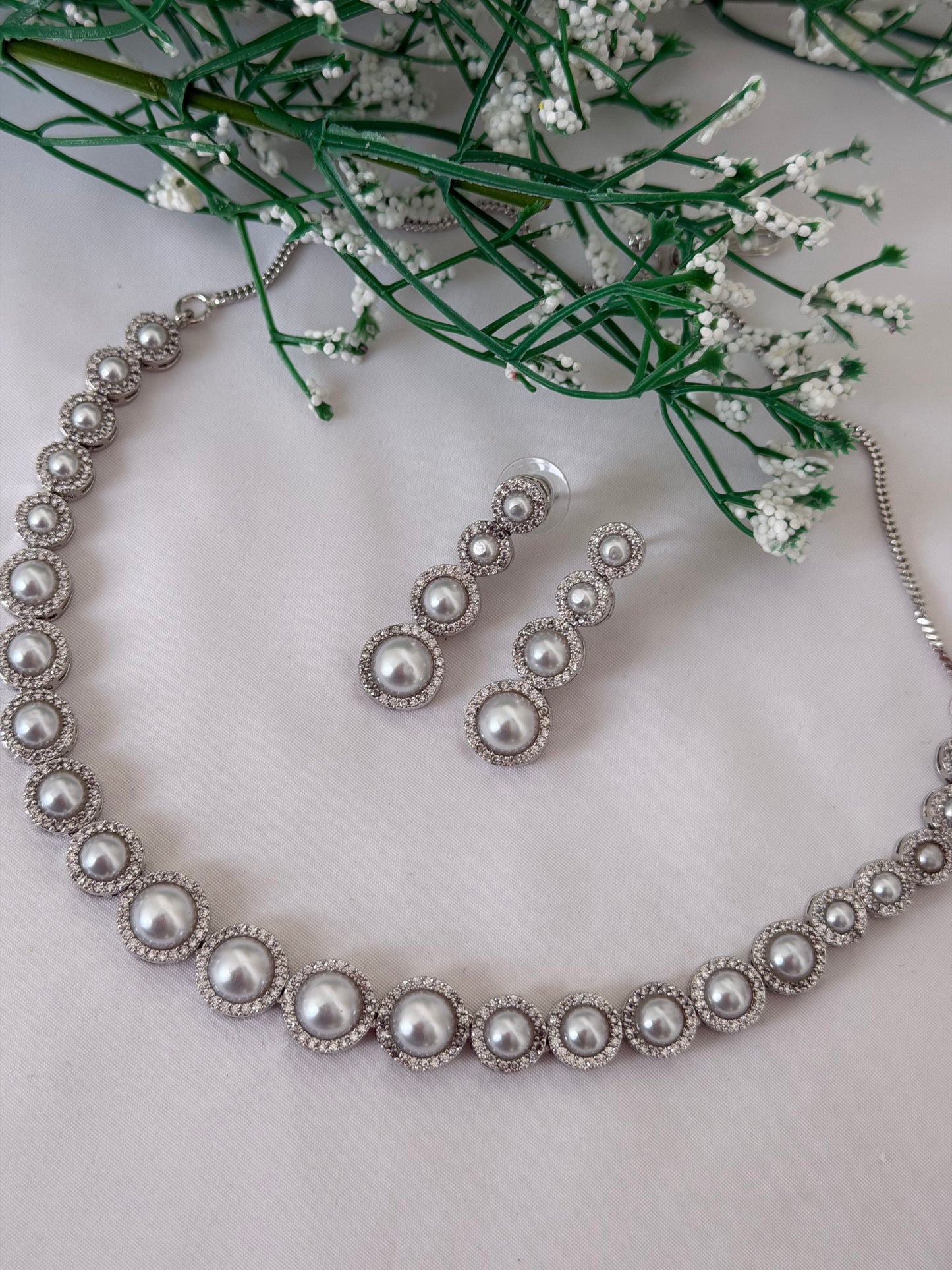 AD Set with Pearl's