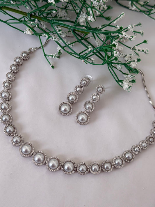 AD Set with Pearl's