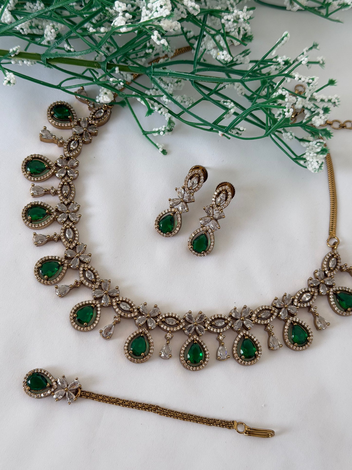 AD Necklace Set