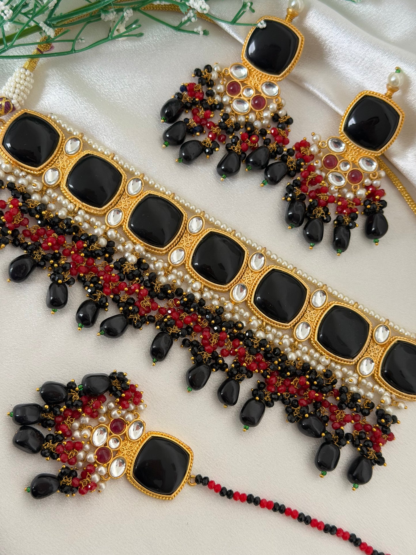 Black Choker Set