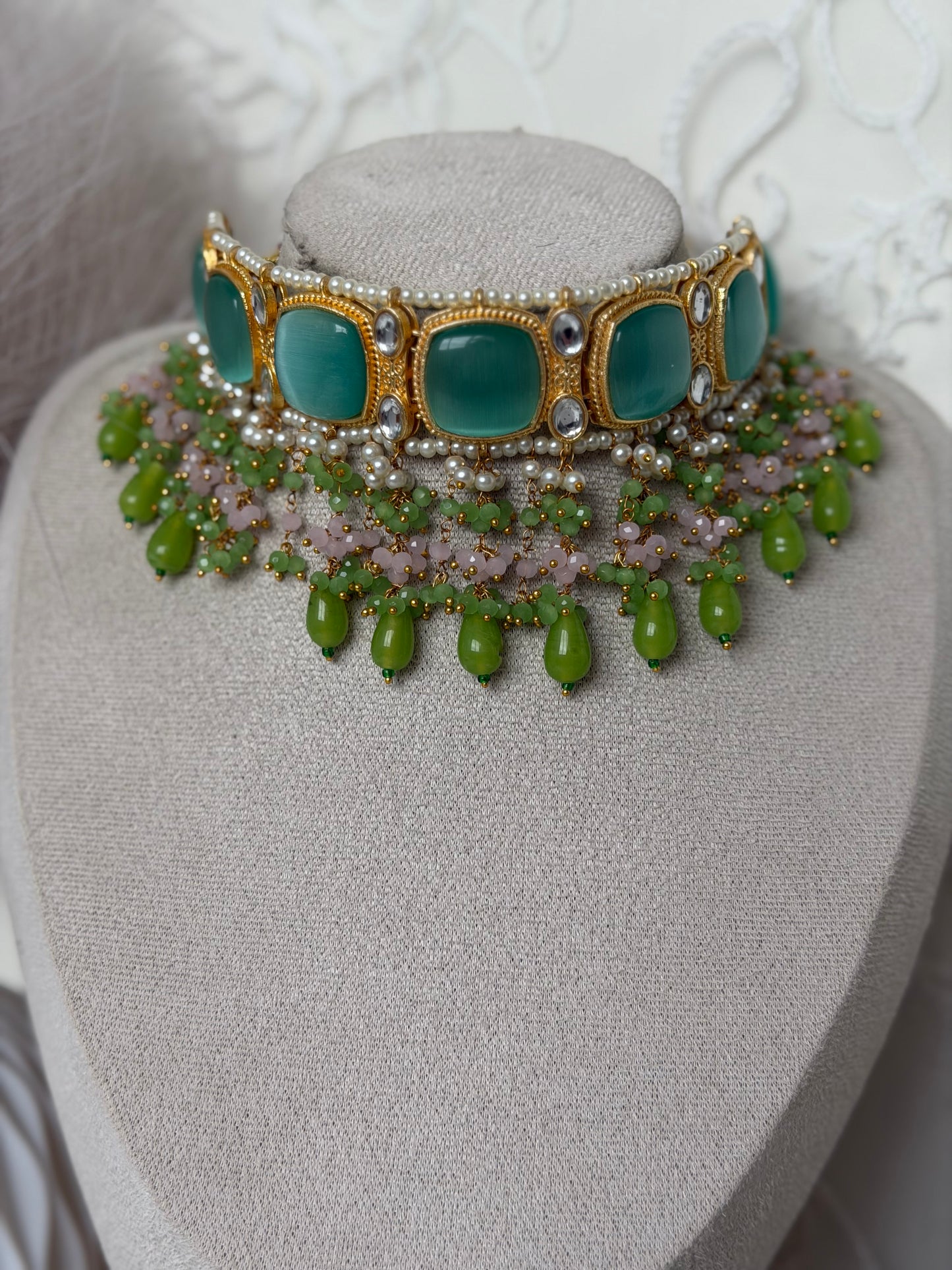 Mint Choker Set