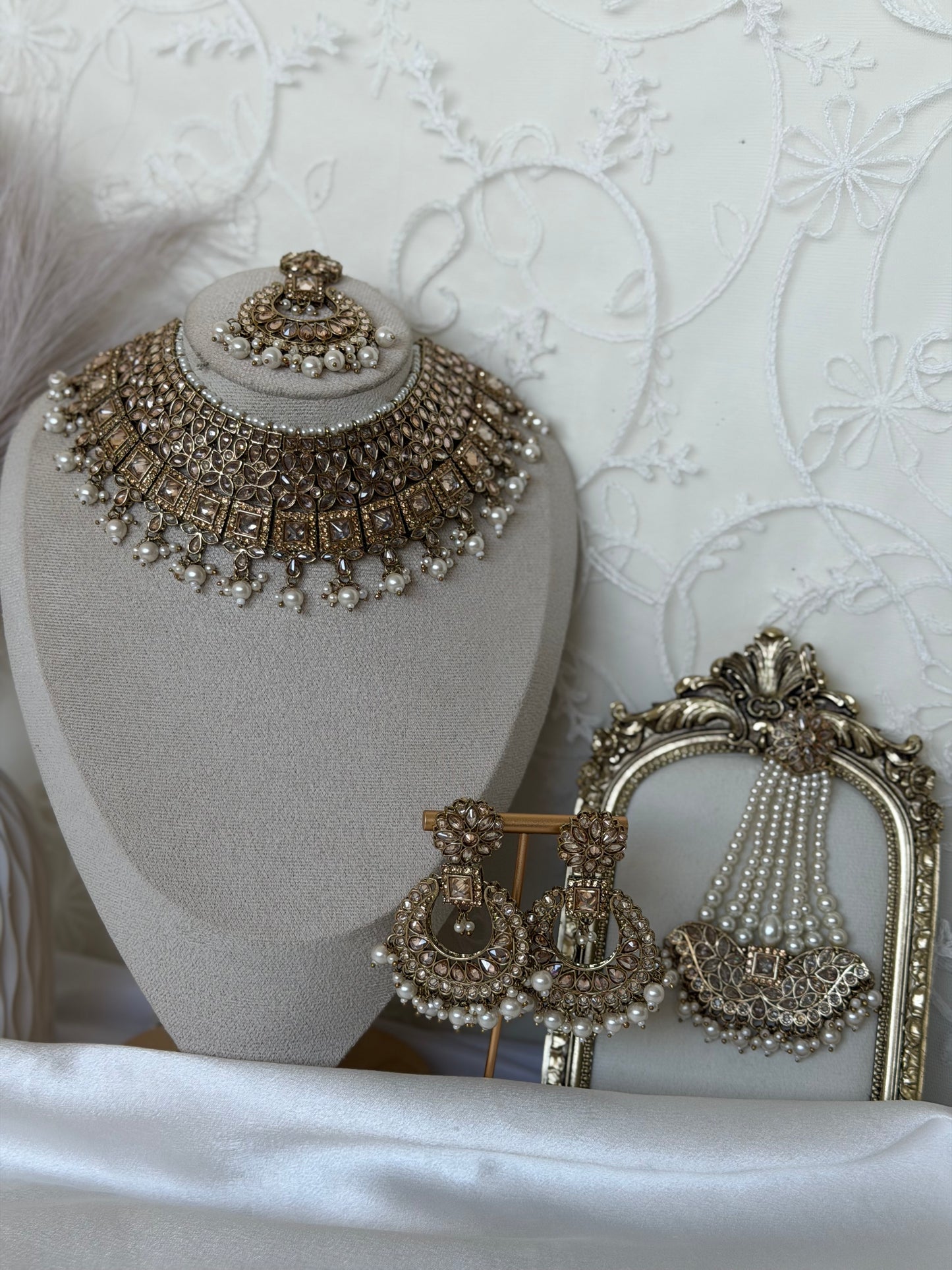 White  Polki Bridal Set