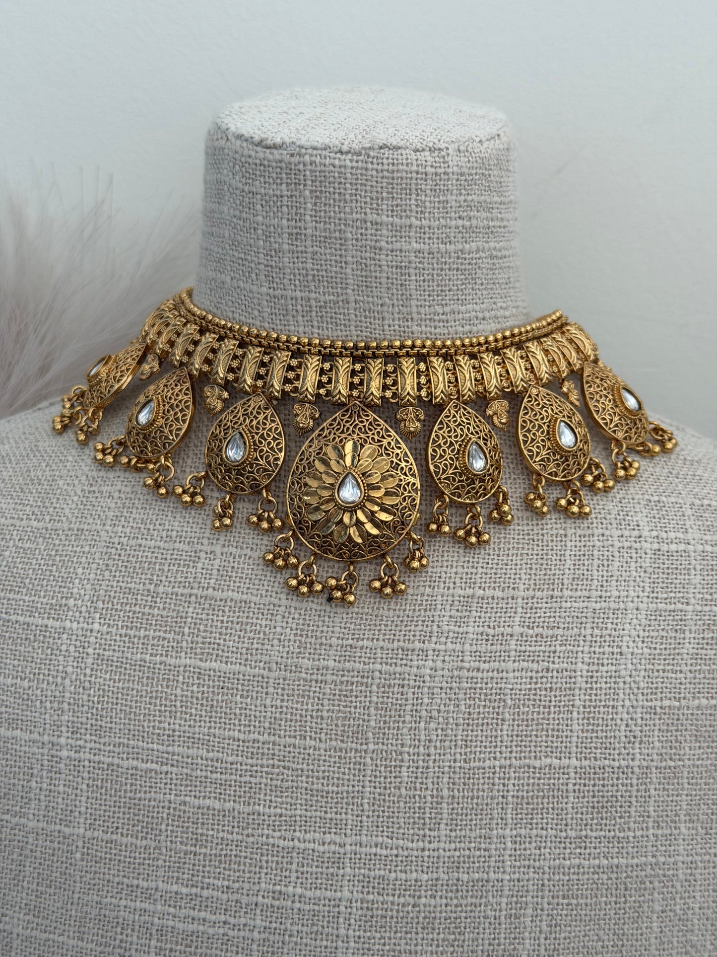 Gold Look Set