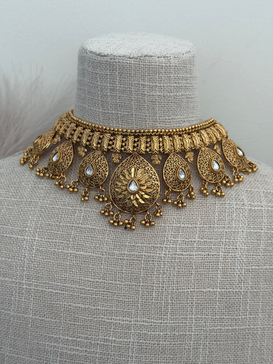 Gold Look Set