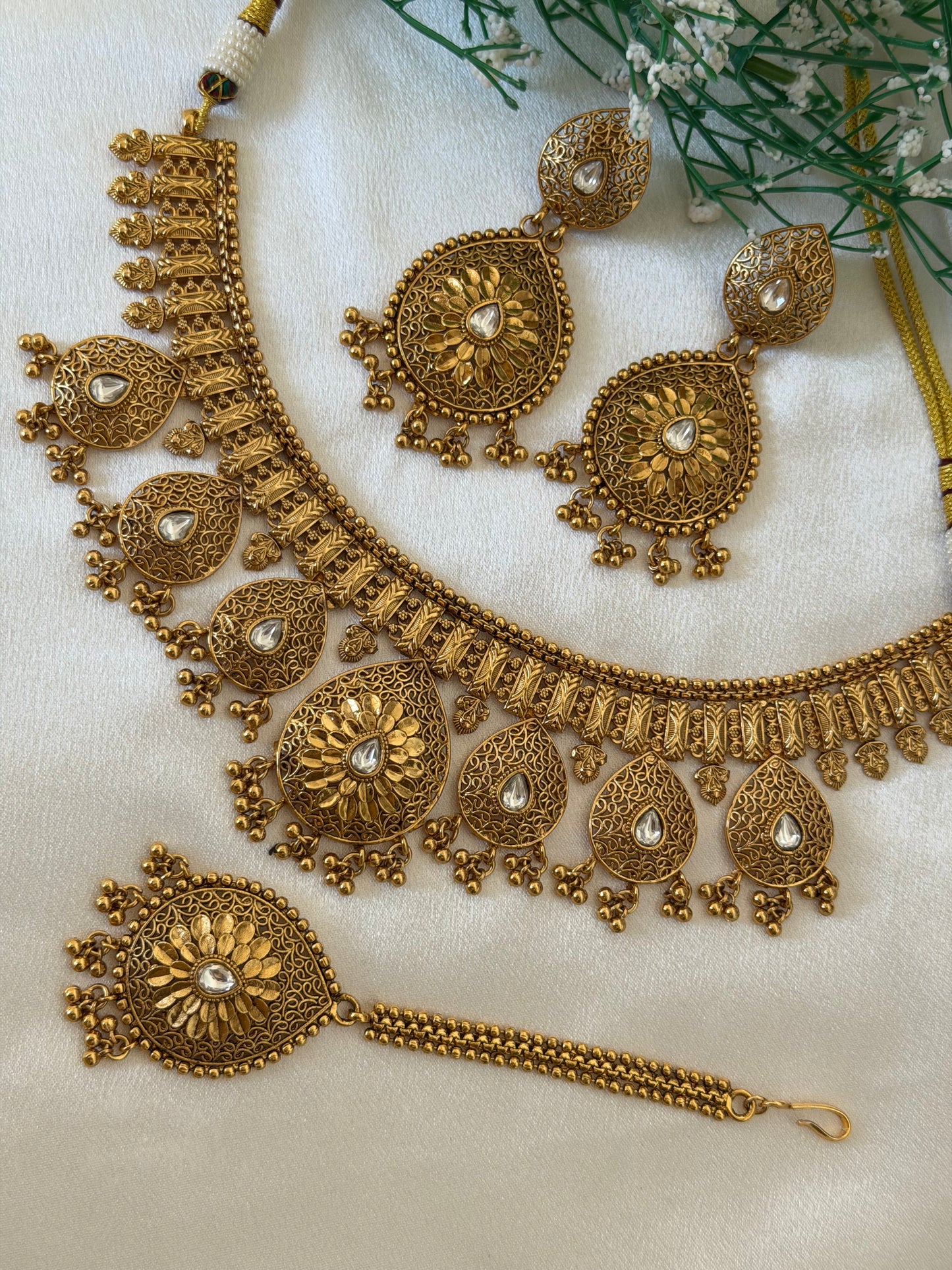 Gold Look Set