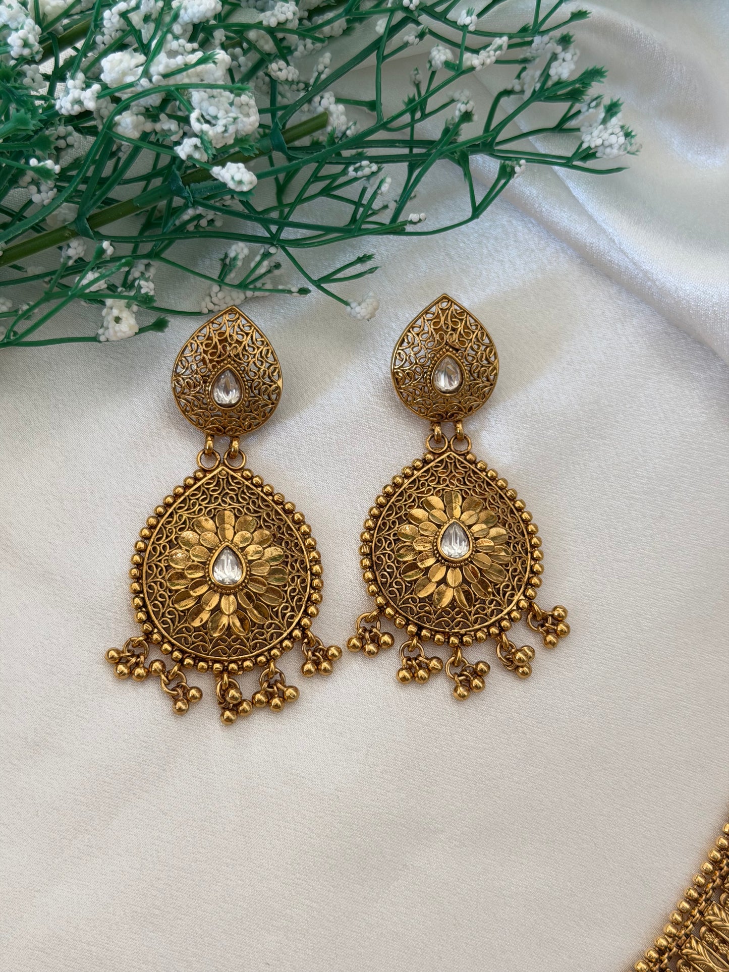 Gold Look Set