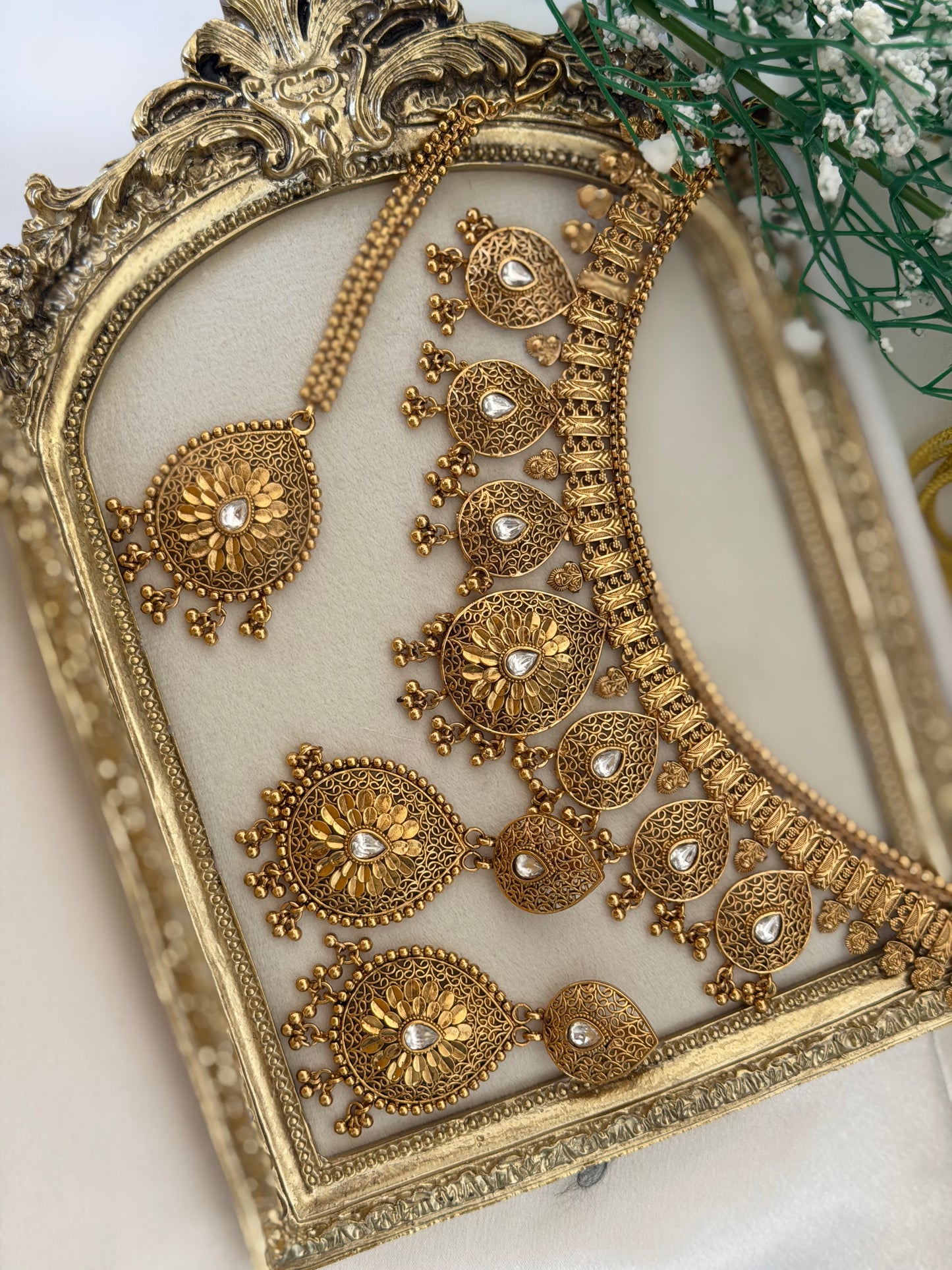 Gold Look Set